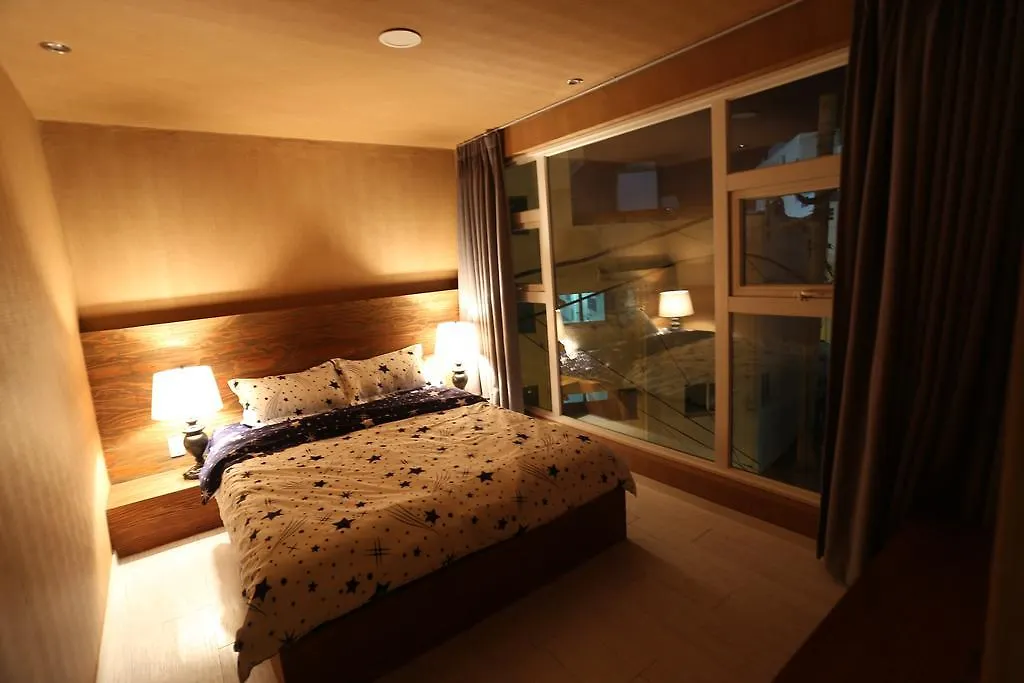 Busan Sum Guesthouse Songdo Branch 2*,